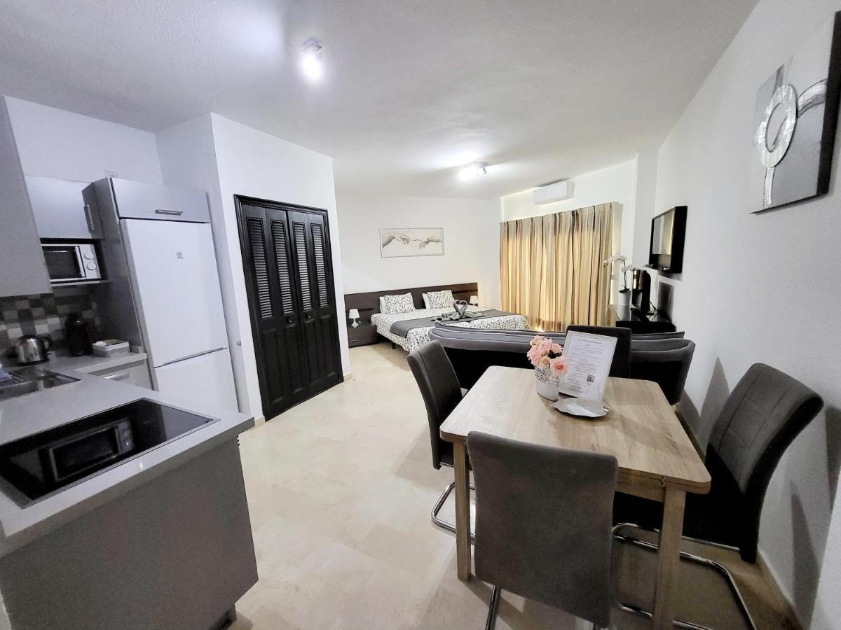 Studio Sea Sun And Beach Torremolinos Exterior photo